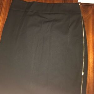 Black skirt with gold zipper